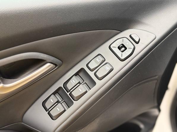 Hyundai ix35 I с пробегом 2011 года, цена 1 165 000 рублей, 160000 км, внедорожник, Автокод Объявления