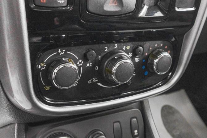 Renault Duster I с пробегом 2012 года, цена 899 000 рублей, 160000 км, внедорожник, Автокод Объявления