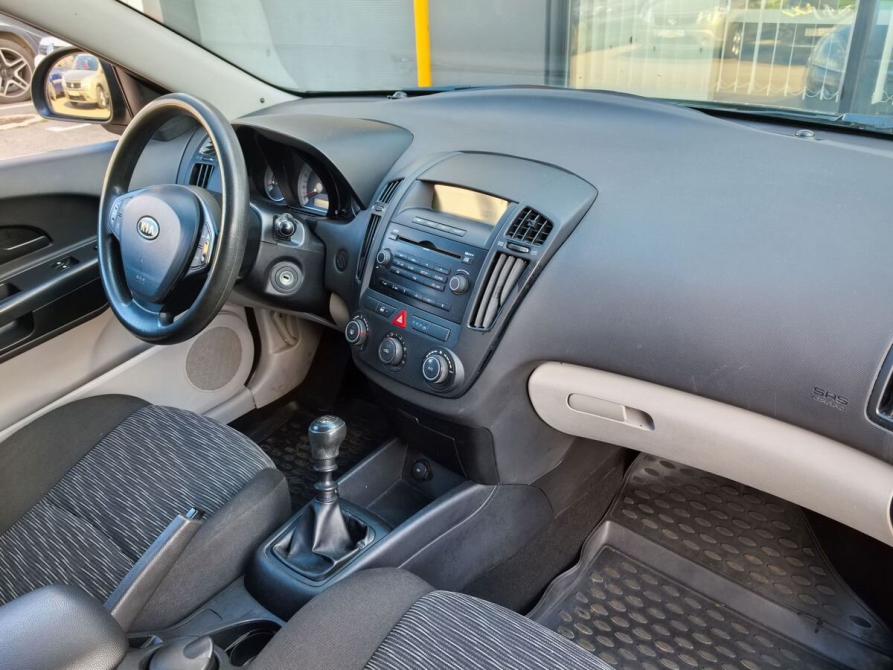 Kia Ceed I Москва  - изображение 10