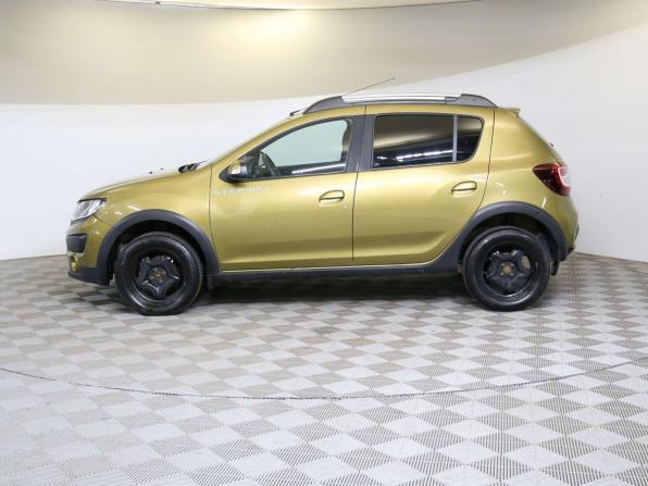 Renault Sandero II с пробегом 2015 года, цена 915 000 рублей, 110021 км, хэтчбек, Автокод Объявления