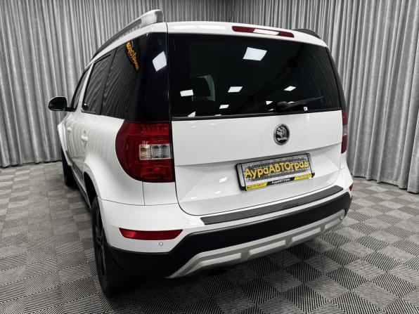 Skoda Yeti I с пробегом 2014 года, цена 890 000 рублей, 174303 км, внедорожник, Автокод Объявления