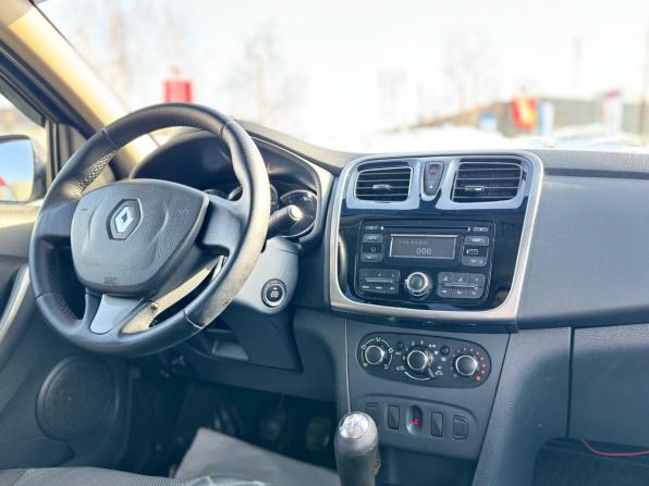 Renault Logan II с пробегом 2016 года, цена 499 000 рублей, 225271 км, седан, Автокод Объявления