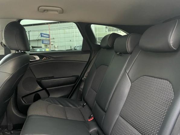 Kia Ceed III с пробегом 2019 года, цена 1 387 000 рублей, 172800 км, универсал, Автокод Объявления