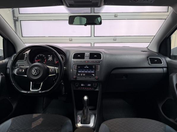 Volkswagen Polo V Рестайлинг с пробегом 2019 года, цена 1 630 000 рублей, 29763 км, седан, Автокод Объявления