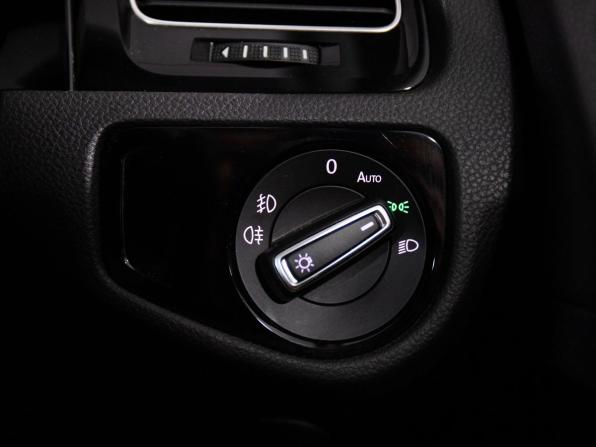 Volkswagen Golf VII с пробегом 2014 года, цена 1 335 000 рублей, 87207 км, универсал, Автокод Объявления
