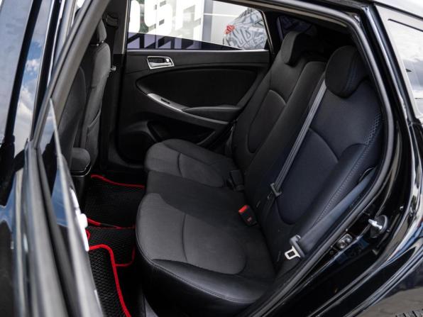 Hyundai Solaris I Рестайлинг с пробегом 2015 года, цена 928 000 рублей, 206657 км, хэтчбек, Автокод Объявления