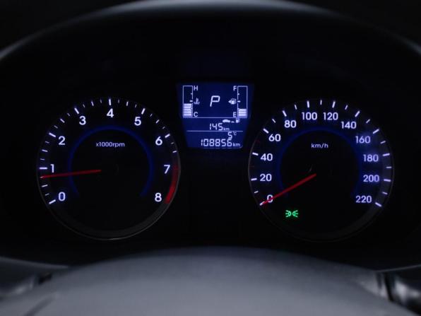Hyundai Solaris I Рестайлинг с пробегом 2015 года, цена 995 000 рублей, 108855 км, хэтчбек, Автокод Объявления