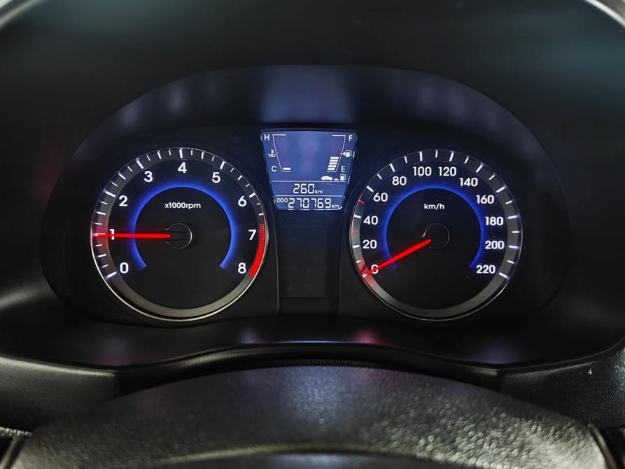 Hyundai Solaris I Москва  - изображение 12