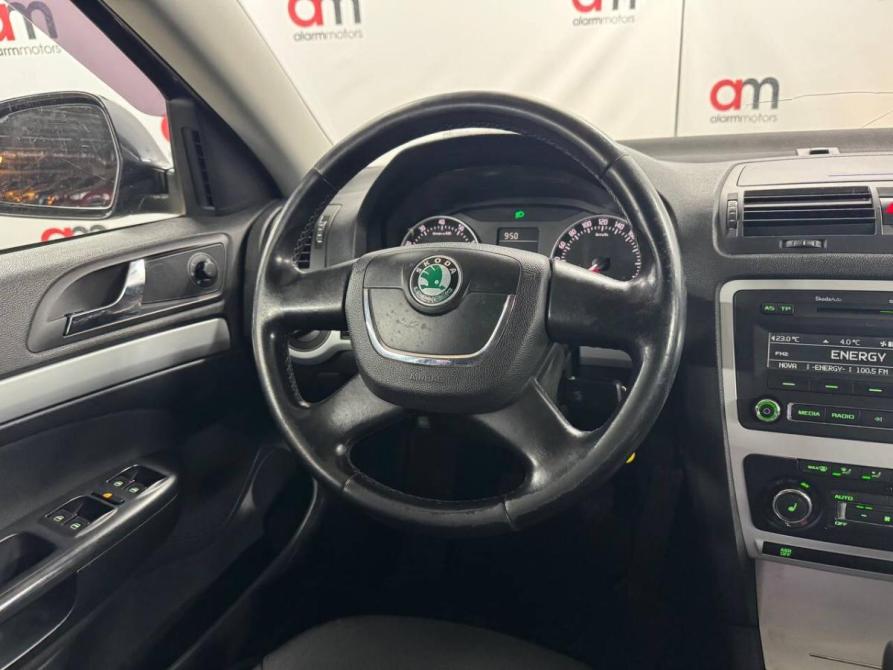 Skoda Octavia II (A5) Рестайлинг Санкт-Петербург  - изображение 11