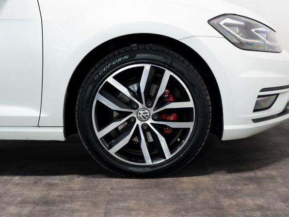 Volkswagen Golf VII Рестайлинг с пробегом 2018 года, цена 1 670 000 рублей, 97300 км, хэтчбек, Автокод Объявления