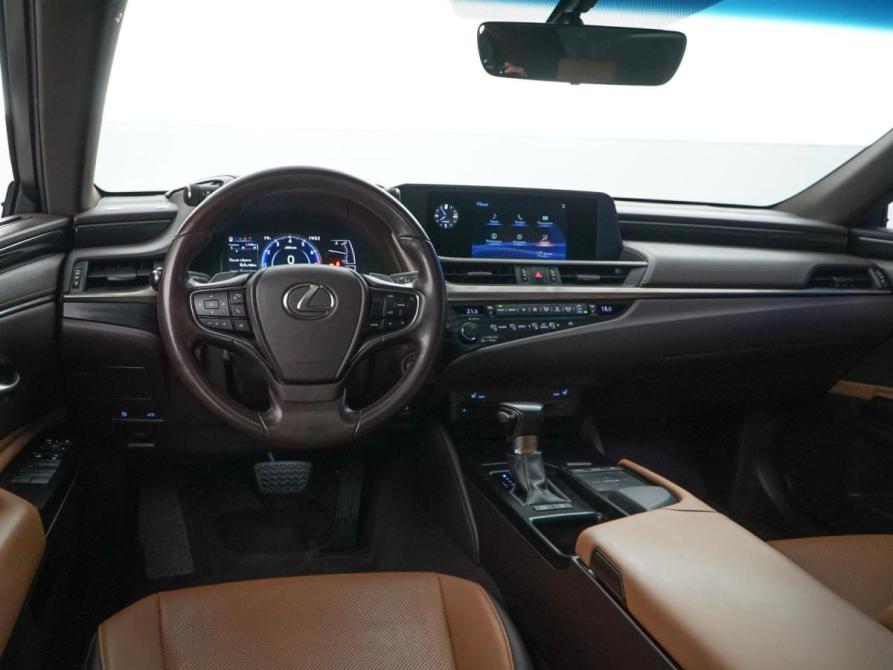 Lexus ES VII Москва  - изображение 6