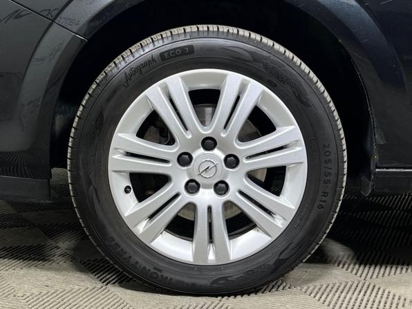 Opel Astra H Рестайлинг с пробегом 2012 года, цена 649 000 рублей, 196310 км, универсал, Автокод Объявления