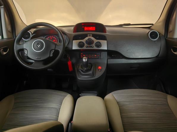 Renault Kangoo II с пробегом 2011 года, цена 599 000 рублей, 260000 км, минивэн, Автокод Объявления
