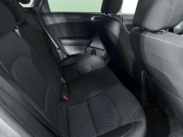 Kia Ceed III с пробегом 2018 года, цена 1 697 000 рублей, 98362 км, хэтчбек, Автокод Объявления