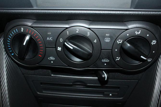 Mazda Demio IV (DJ) с пробегом 2014 года, цена 909 000 рублей, 124550 км, хэтчбек, Автокод Объявления