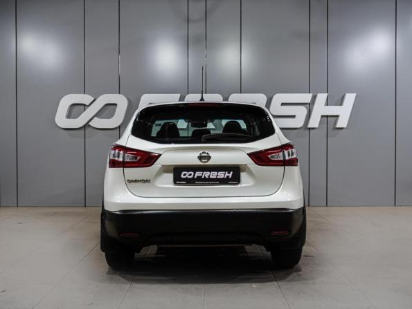 Nissan Qashqai II с пробегом 2014 года, цена 1 424 000 рублей, 98806 км, внедорожник, Автокод Объявления