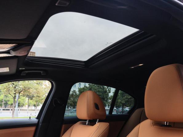BMW 3 серии VII (G2x) Рестайлинг 2 с пробегом 2024 года, цена 5 750 000 рублей, 14107 км, седан, Автокод Объявления