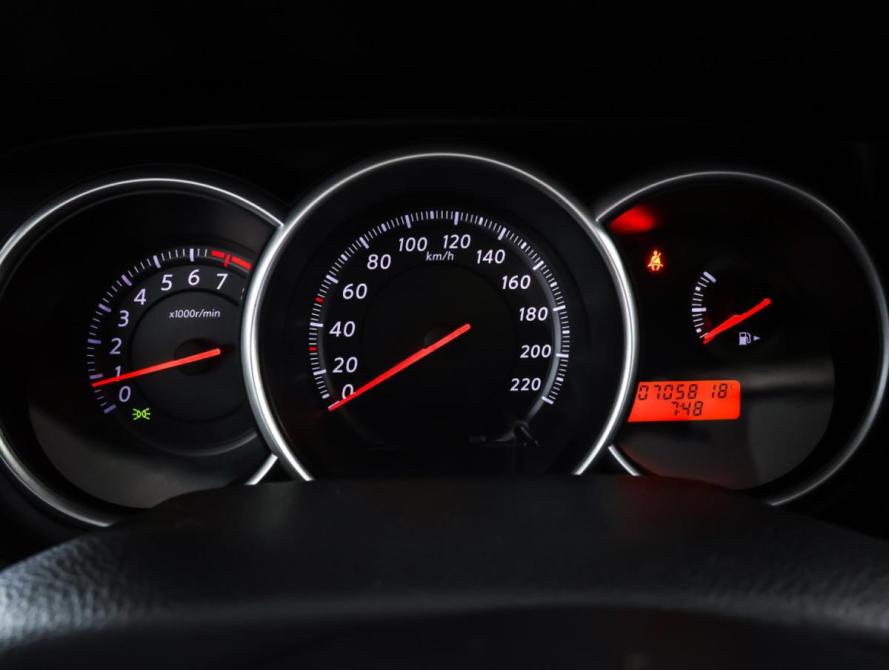 Nissan Tiida I Рестайлинг Москва  - изображение 17