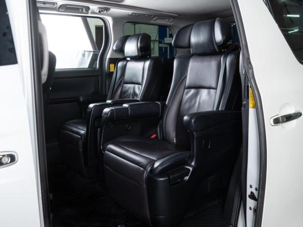 Toyota Alphard II с пробегом 2013 года, цена 2 989 000 рублей, 373002 км, минивэн, Автокод Объявления