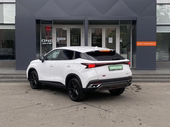 Omoda C5 I с пробегом 2023 года, цена 1 685 000 рублей, 31380 км, внедорожник, Автокод Объявления