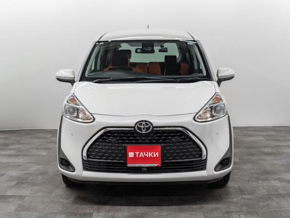 Toyota Sienta II Рестайлинг с пробегом 2021 года, цена 1 640 000 рублей, 85833 км, компактвэн, Автокод Объявления