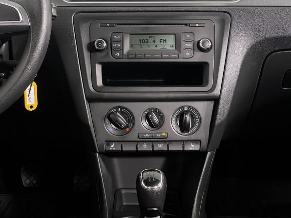 Skoda Rapid I с пробегом 2014 года, цена 1 230 000 рублей, 64793 км, лифтбек, Автокод Объявления