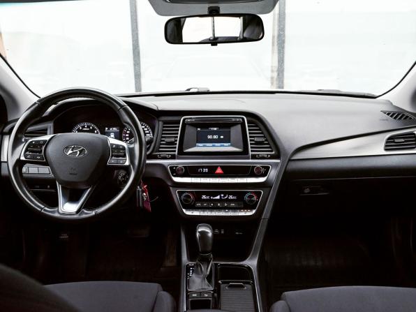 Hyundai Sonata VII (LF) Рестайлинг с пробегом 2017 года, цена 1 685 000 рублей, 100089 км, седан, Автокод Объявления