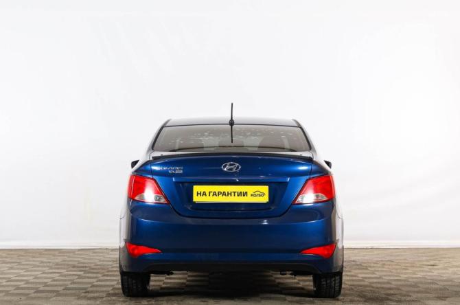 Hyundai Solaris I Рестайлинг с пробегом 2016 года, цена 1 019 000 рублей, 178000 км, седан, Автокод Объявления