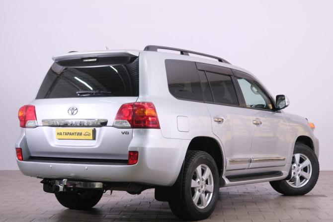 Toyota Land Cruiser 200 Series Рестайлинг 1 с пробегом 2013 года, цена 5 099 000 рублей, 129190 км, внедорожник, Автокод Объявления