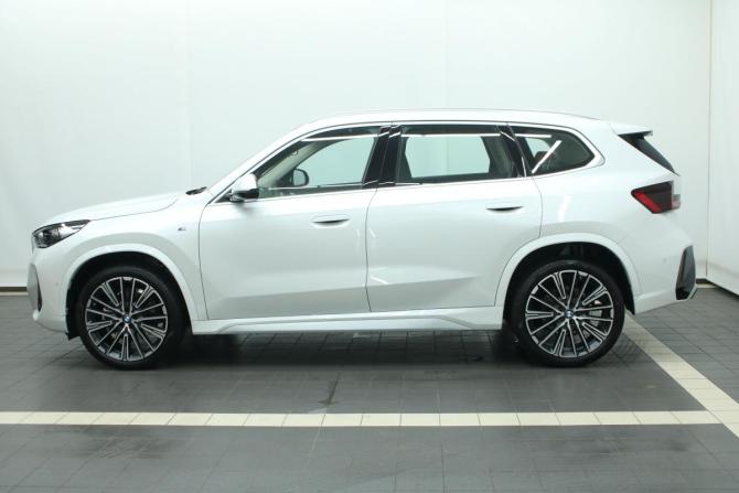BMW X1 III (U11/U12) с пробегом 2024 года, цена 5 750 000 рублей, 34 км, внедорожник, Автокод Объявления