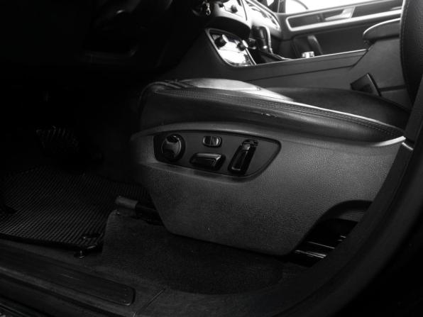 Volkswagen Touareg II Рестайлинг с пробегом 2016 года, цена 3 239 000 рублей, 189786 км, внедорожник, Автокод Объявления
