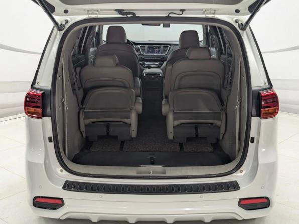 Kia Carnival III с пробегом 2019 года, цена 3 100 000 рублей, 71890 км, минивэн, Автокод Объявления