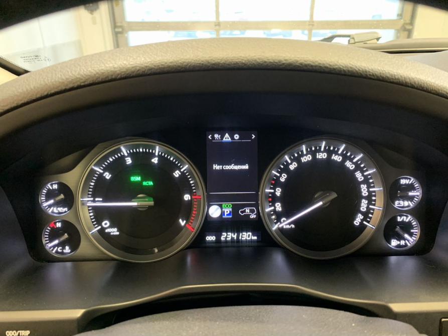 Toyota Land Cruiser 200 Series Рестайлинг 2 Екатеринбург  - изображение 19