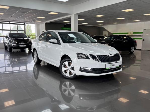 Skoda Octavia III (A7) Рестайлинг с пробегом 2017 года, цена 1 745 000 рублей, 190461 км, лифтбек, Автокод Объявления