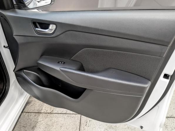 Hyundai Solaris II Рестайлинг с пробегом 2022 года, цена 1 650 000 рублей, 51658 км, седан, Автокод Объявления