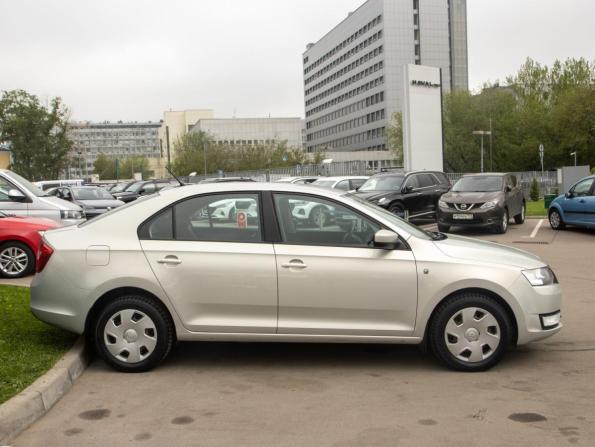 Skoda Rapid I с пробегом 2014 года, цена 918 000 рублей, 124723 км, лифтбек, Автокод Объявления