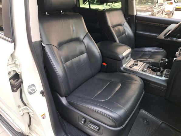 Toyota Land Cruiser 200 Series Рестайлинг 2 с пробегом 2016 года, цена 4 945 000 рублей, 306721 км, внедорожник, Автокод Объявления