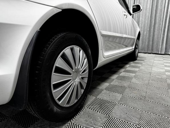 Skoda Octavia II (A5) Рестайлинг с пробегом 2012 года, цена 900 000 рублей, 239983 км, лифтбек, Автокод Объявления