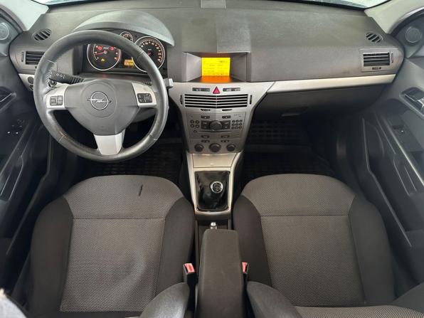 Opel Astra H Рестайлинг с пробегом 2009 года, цена 520 000 рублей, 215148 км, хэтчбек, Автокод Объявления