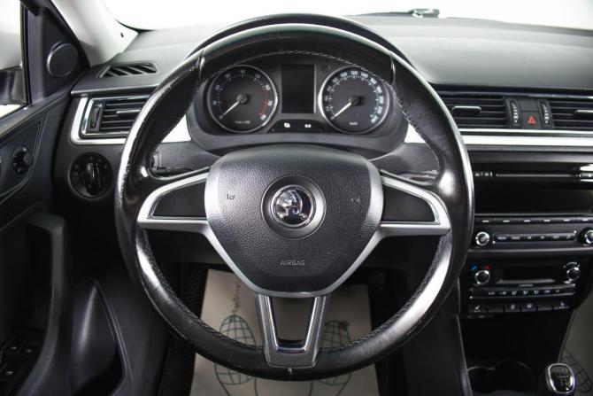 Skoda Rapid I с пробегом 2015 года, цена 959 000 рублей, 171000 км, лифтбек, Автокод Объявления