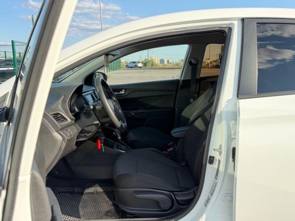 Hyundai Solaris II с пробегом 2018 года, цена 1 497 000 рублей, 126350 км, седан, Автокод Объявления