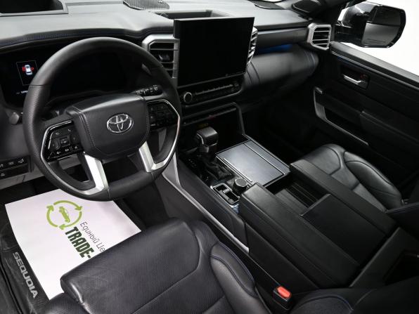 Toyota Sequoia III с пробегом 2023 года, цена 10 250 000 рублей, 53906 км, внедорожник, Автокод Объявления
