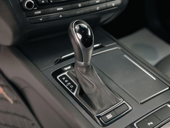 Hyundai Genesis II с пробегом 2014 года, цена 2 100 000 рублей, 230394 км, седан, Автокод Объявления
