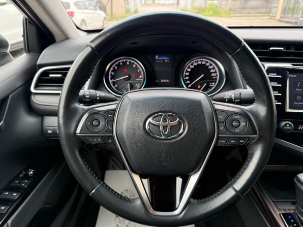 Toyota Camry VIII (XV70) с пробегом 2018 года, цена 2 000 000 рублей, 299000 км, седан, Автокод Объявления