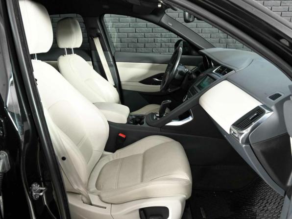 Jaguar E-Pace I с пробегом 2018 года, цена 2 900 000 рублей, 91516 км, внедорожник, Автокод Объявления