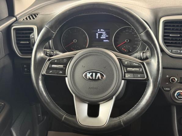 Kia Sportage IV Рестайлинг с пробегом 2022 года, цена 2 363 000 рублей, 90309 км, внедорожник, Автокод Объявления