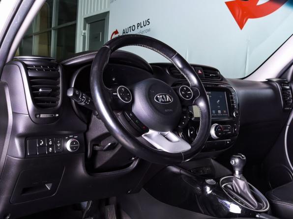 Kia Soul II Рестайлинг с пробегом 2017 года, цена 1 949 000 рублей, 48425 км, хэтчбек, Автокод Объявления