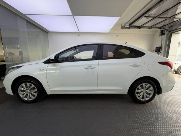 Hyundai Solaris II с пробегом 2018 года, цена 1 055 000 рублей, 190000 км, седан, Автокод Объявления