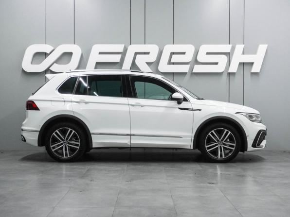 Volkswagen Tiguan II Рестайлинг с пробегом 2021 года, цена 2 498 000 рублей, 240814 км, внедорожник, Автокод Объявления