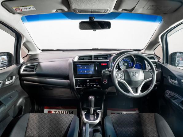 Honda Fit III с пробегом 2013 года, цена 890 000 рублей, 136000 км, хэтчбек, Автокод Объявления